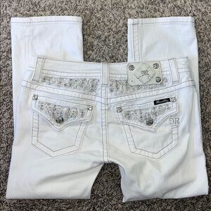 Miss Me ‘Cuffed Capri’ Jeans ~ in White Rhinestone and Embroidered ~ Size 28